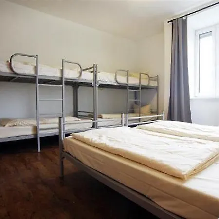 Happy Bed Хостел Берлин