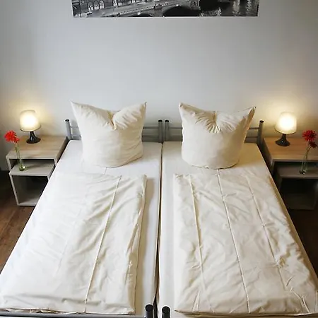 Хостел Happy Bed Берлин