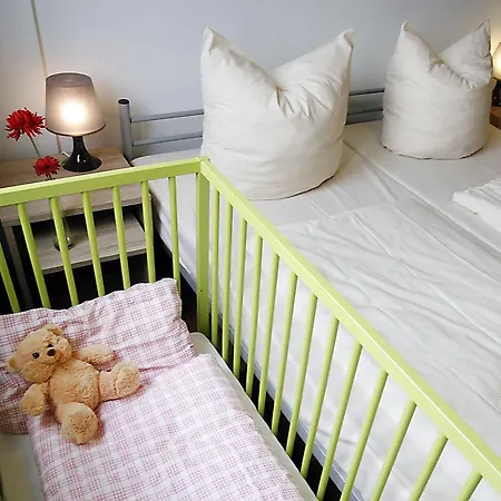 Хостел Happy Bed *