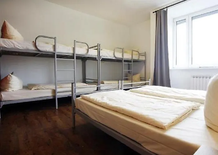 Happy Bed بيت شباب برلين